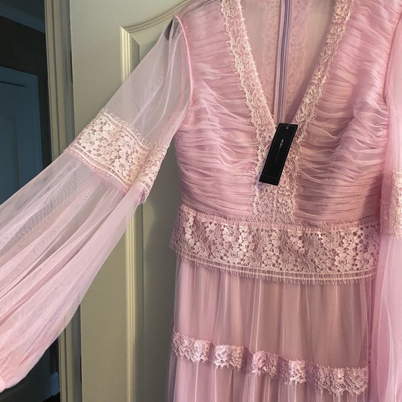 Dress - Picture 3 of 4